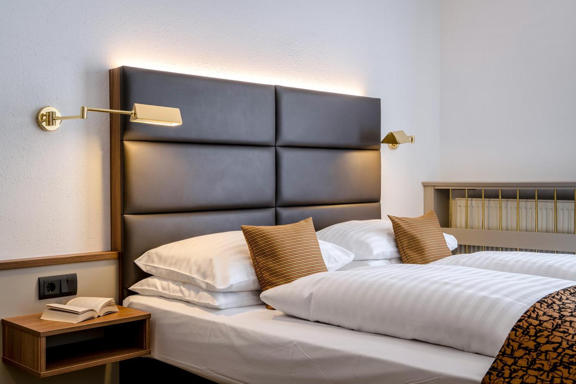 Imlauer Nestroy 4*